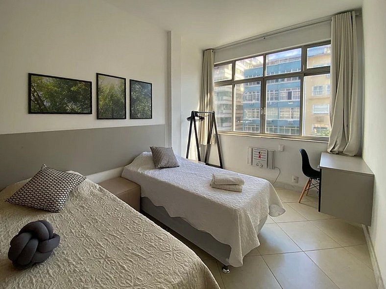 Posto 9, Ipanema 2 bedrooms with suite