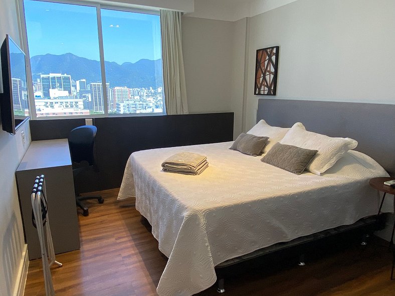 Two suites with stunning views of Ipanema