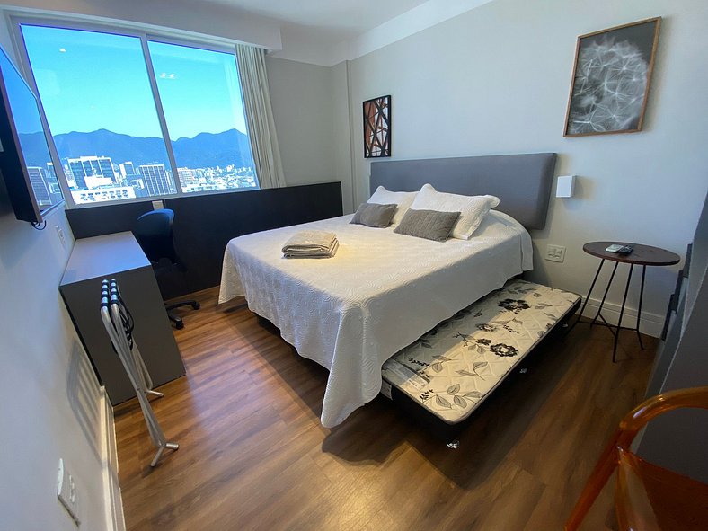 Two suites with stunning views of Ipanema